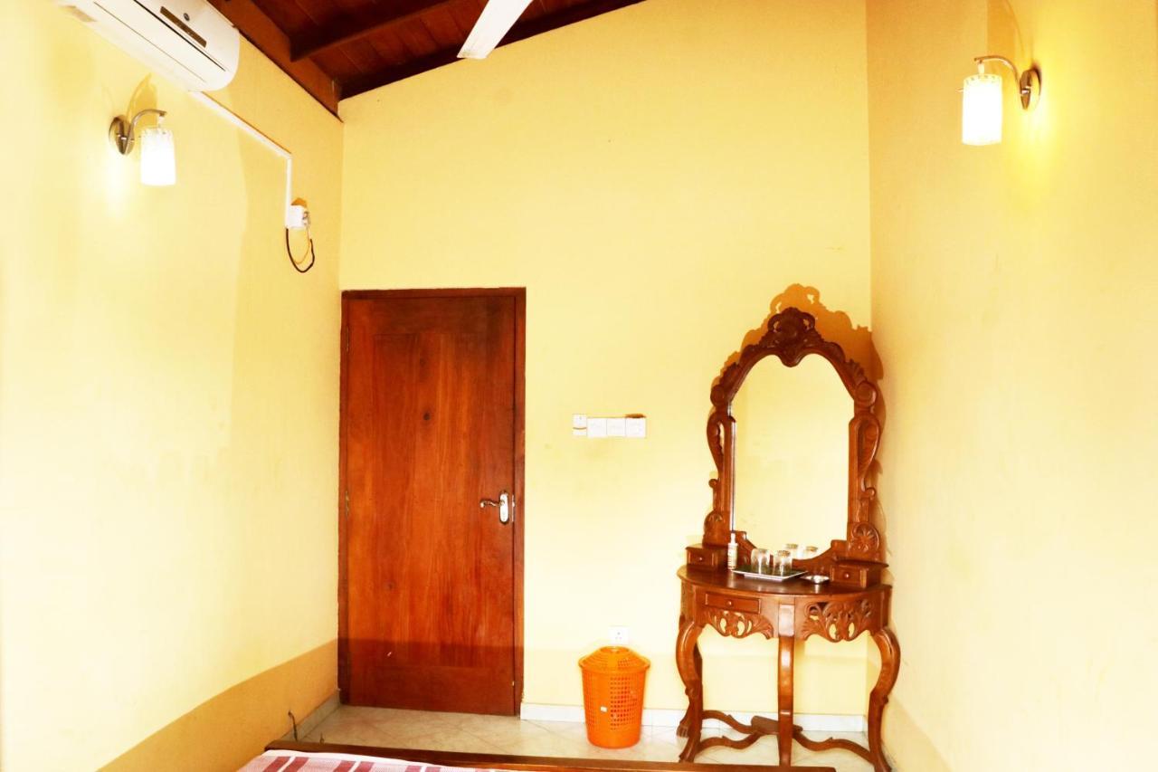 Ariyadasa Guest House Галле Экстерьер фото